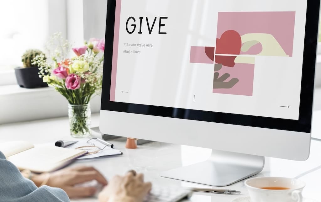 Computer monitor with Give donation screen